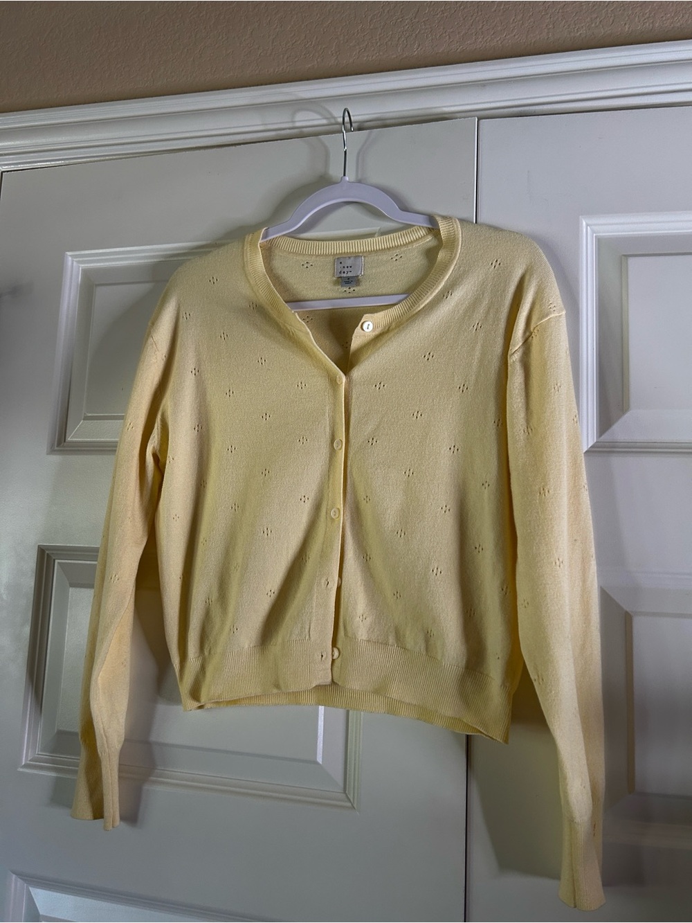 Classic yellow Crewneck Button Cardigan Sweater